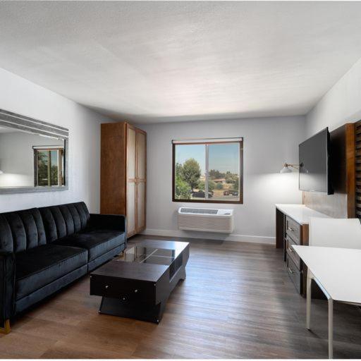 Mainstay Suites Moreno Valley Near March Air Reserve Base Bagian luar foto